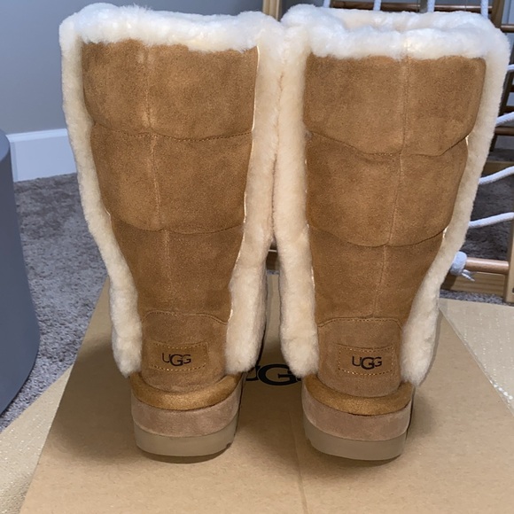 UGG Classic Chillapeak Tall - Picture 8 of 12